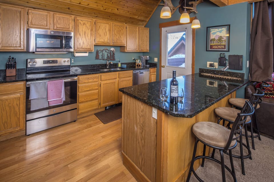 Arrowhead 1665 - Kitchen Area