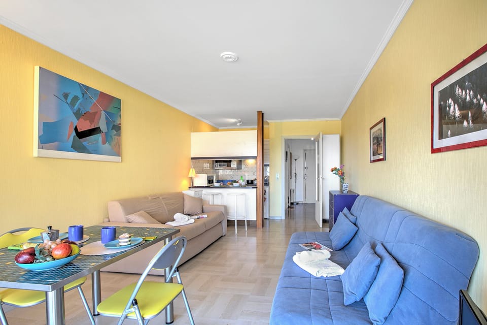 Living and dining room