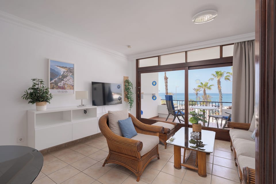 Apartment, 1 Bedroom (Balcony or Terrace) | 1 bedroom, premium bedding, in-room safe, iron/ironing board