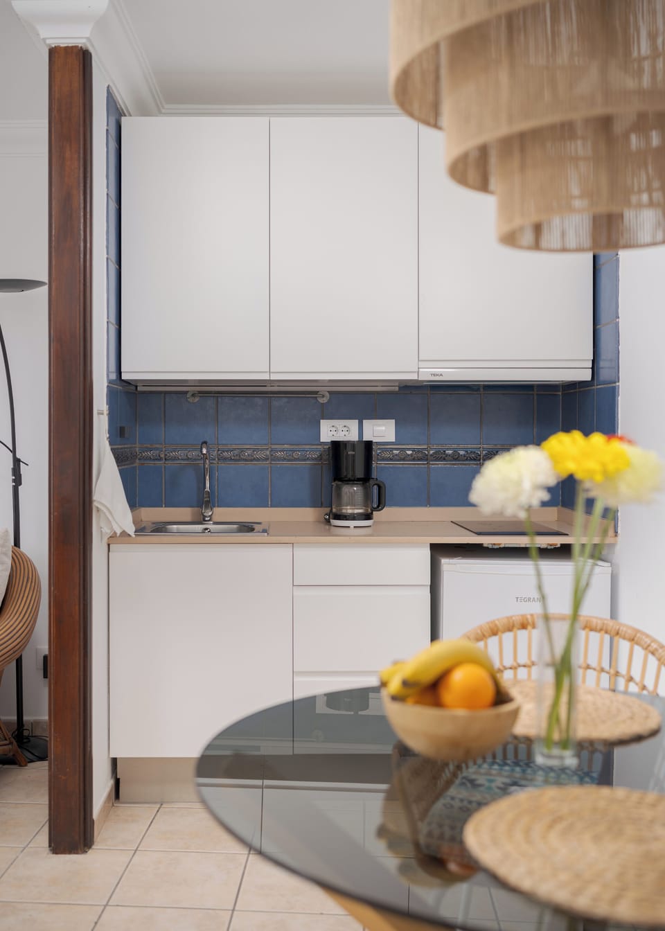Apartment, 1 Bedroom (Balcony or Terrace) | Private kitchenette | Fridge, microwave, stovetop, coffee/tea maker