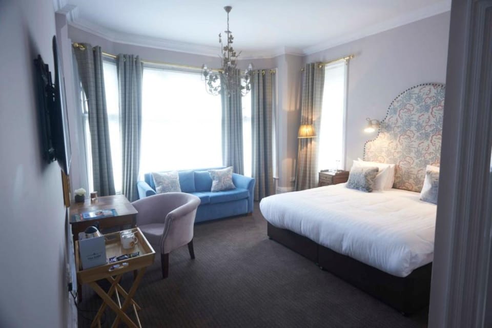 Family Double Room, 1 Double Bed with Sofa bed | Premium bedding, individually decorated, individually furnished, desk