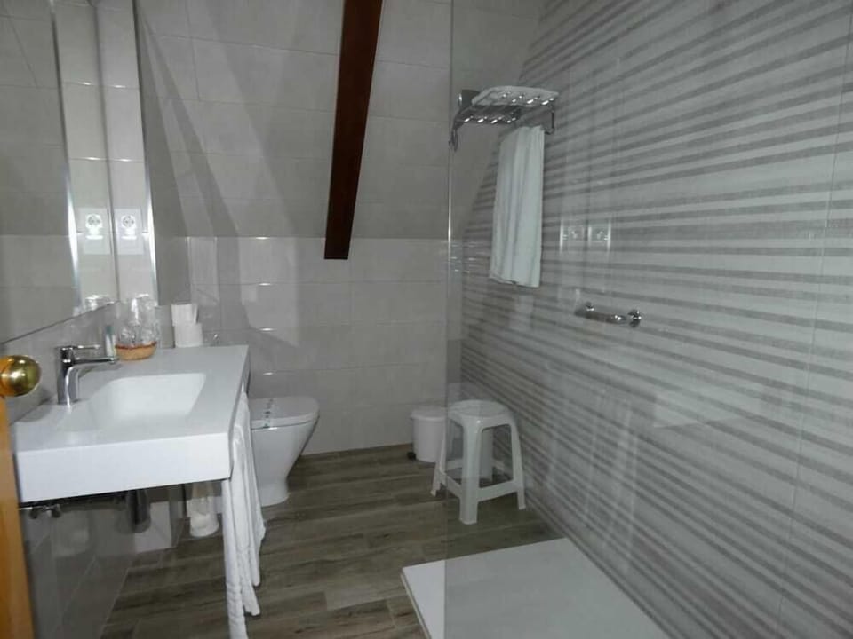 Free toiletries, hair dryer