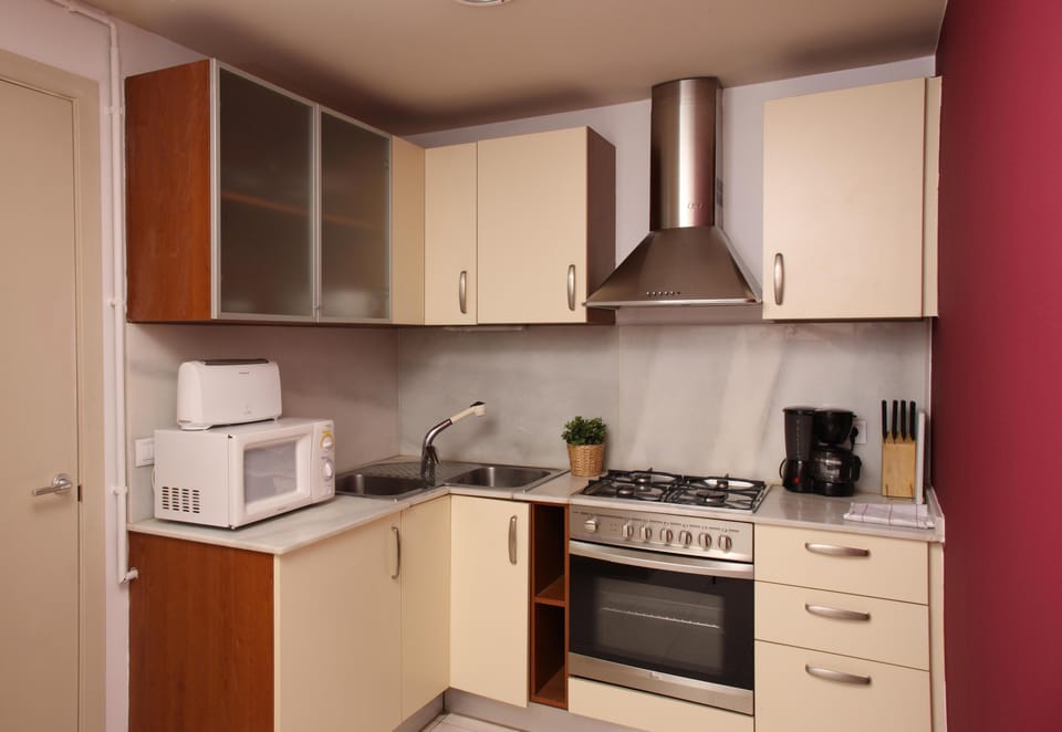 In-room safe, soundproofing