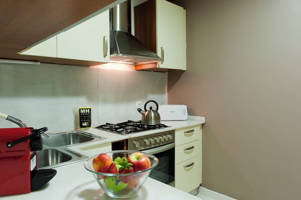 In-room safe, soundproofing