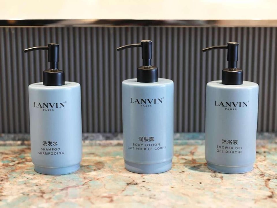 Bathroom amenities