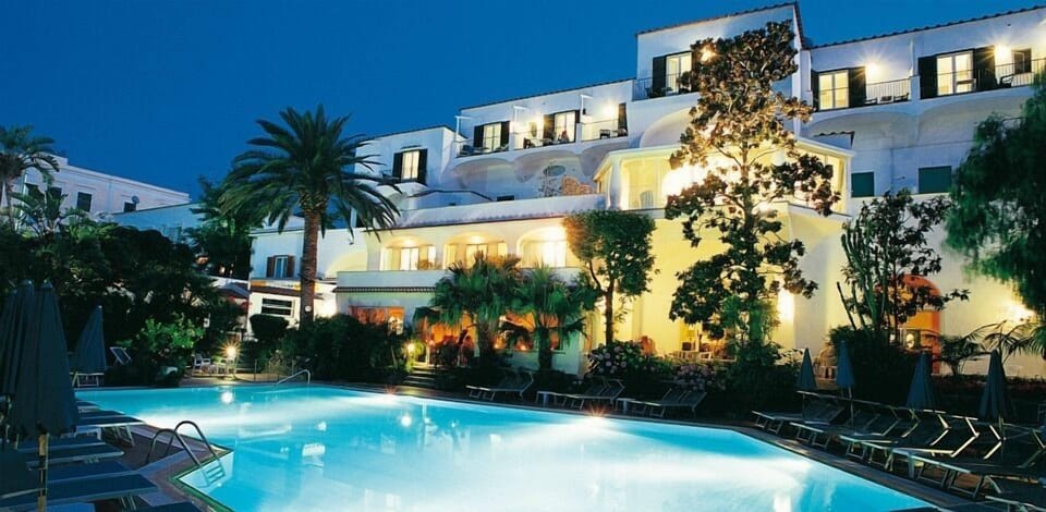 Indoor pool, 2 outdoor pools, sun loungers