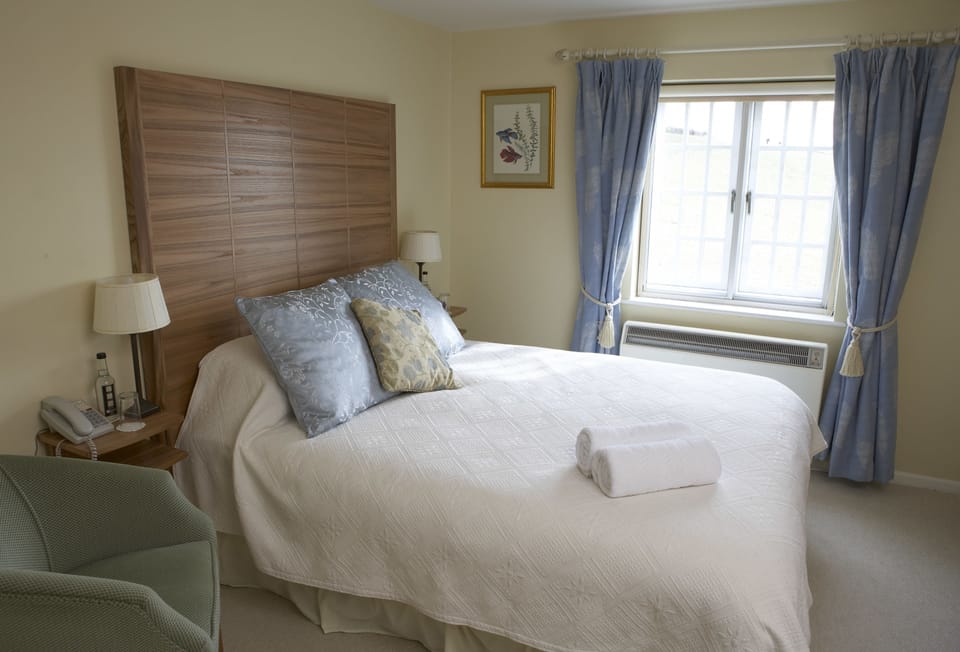 Double Room | Egyptian cotton sheets, premium bedding, pillowtop beds, desk