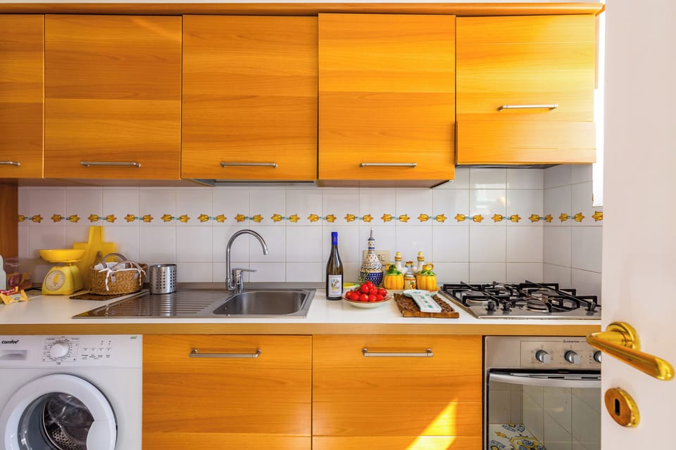 Villa (3 Bedrooms) | Private kitchen | Microwave, oven, espresso maker