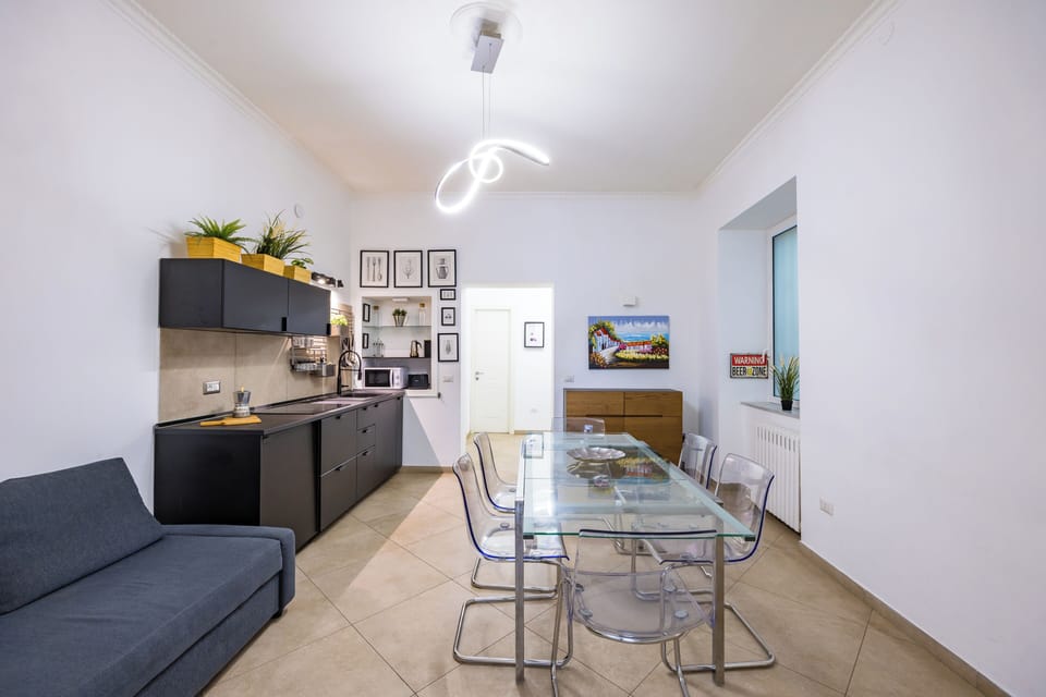 Apartment (2 Bedrooms) | Living area | TV