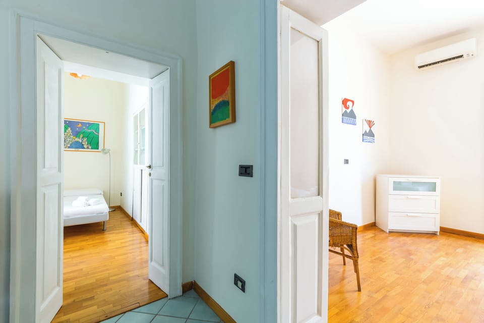 Apartment (2 Bedrooms) | 2 bedrooms, iron/ironing board, bed sheets