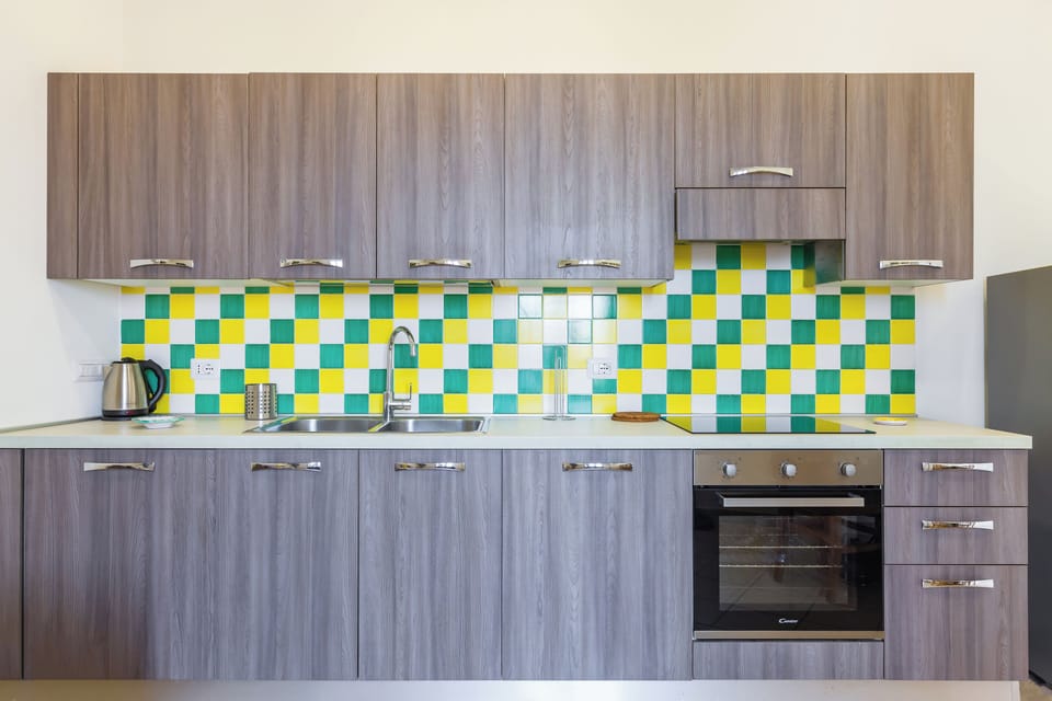 Apartment (1 Bedroom) | Private kitchen | Oven, stovetop, dishwasher, electric kettle