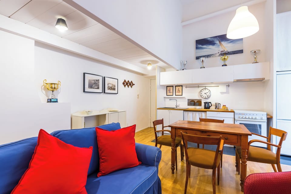 Apartment (1 Bedroom) | Living area | TV