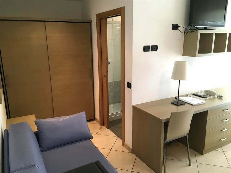 Standard Double or Twin Room, Balcony | In-room safe, desk, soundproofing, free WiFi