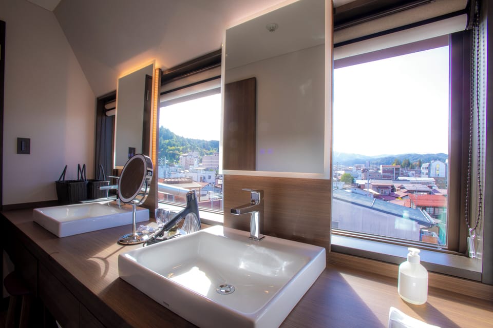 Luxury Suite | Free minibar, in-room safe, individually decorated