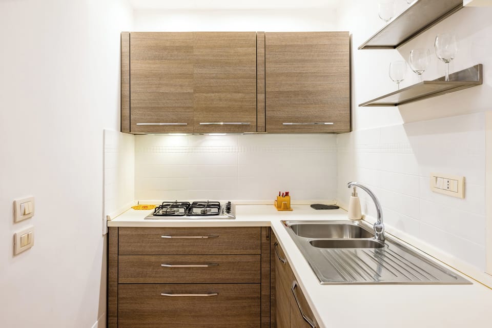 Apartment (2 Bedrooms) | Private kitchen | Oven, espresso maker, electric kettle