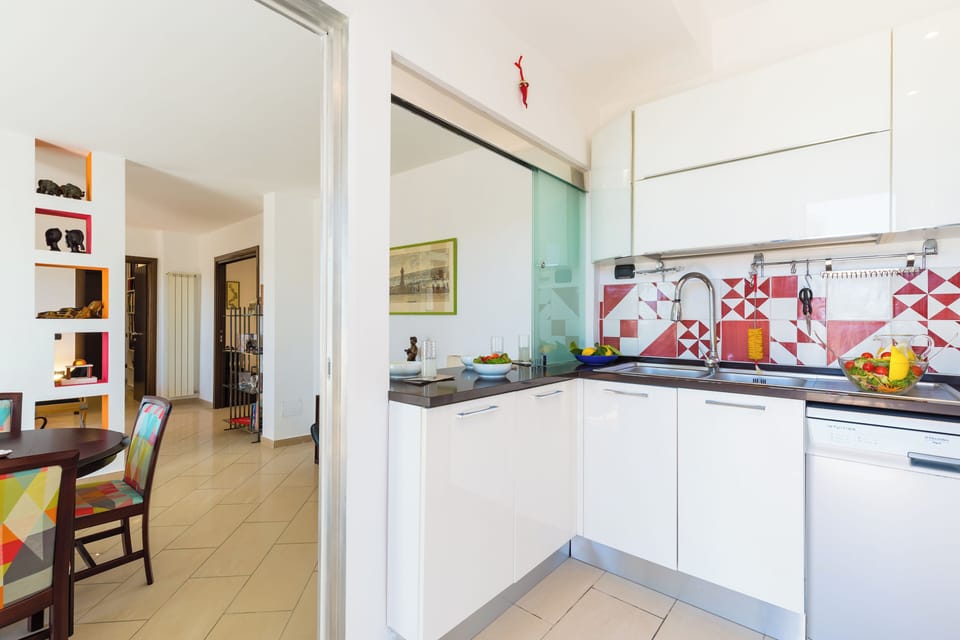 Apartment (2 Bedrooms) | Private kitchen | Oven, espresso maker, electric kettle