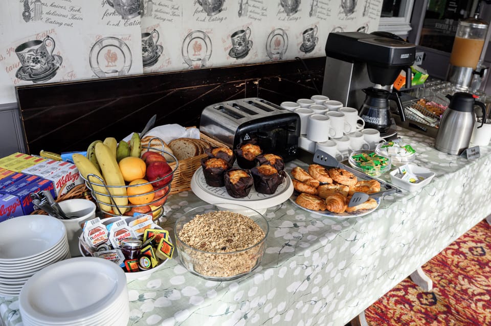 Daily full breakfast for a fee