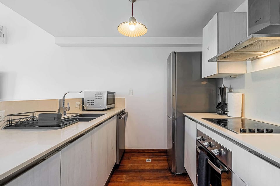 Ample kitchen