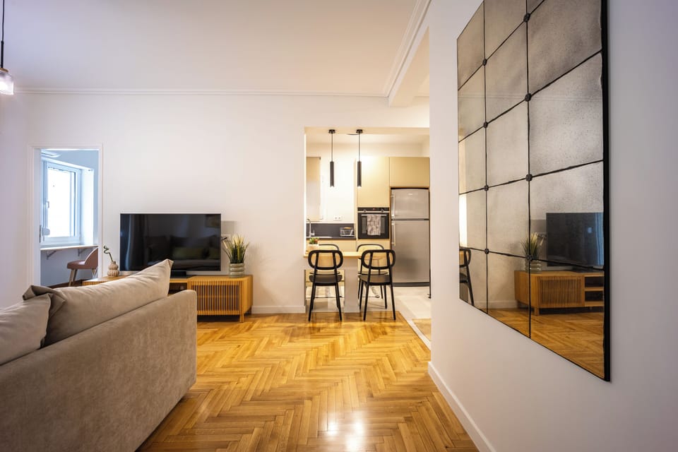 Comfort Apartment, Balcony, Courtyard View | Living area