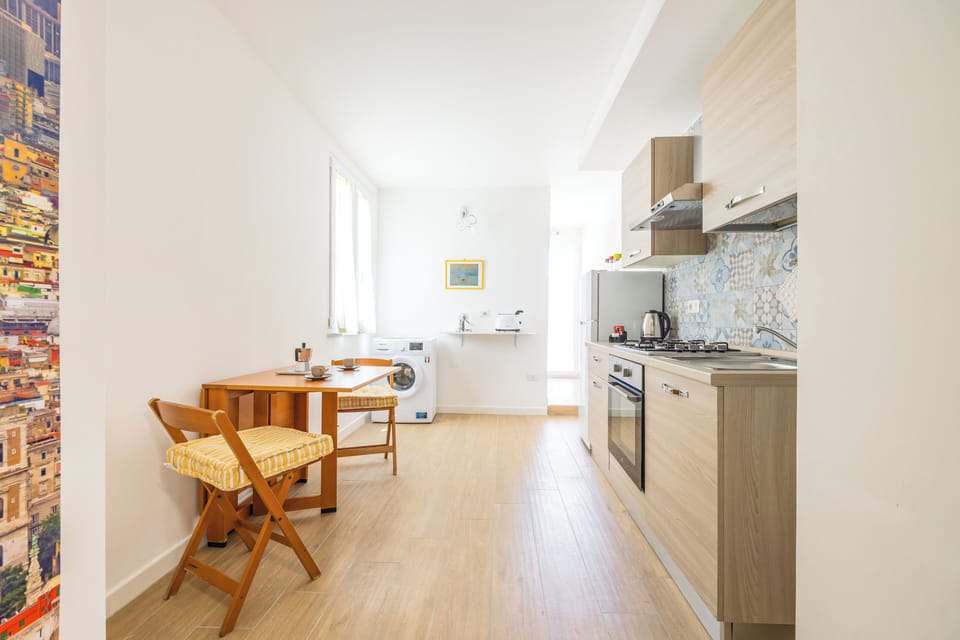 Apartment (2 Bedrooms) | Private kitchen | Oven, electric kettle