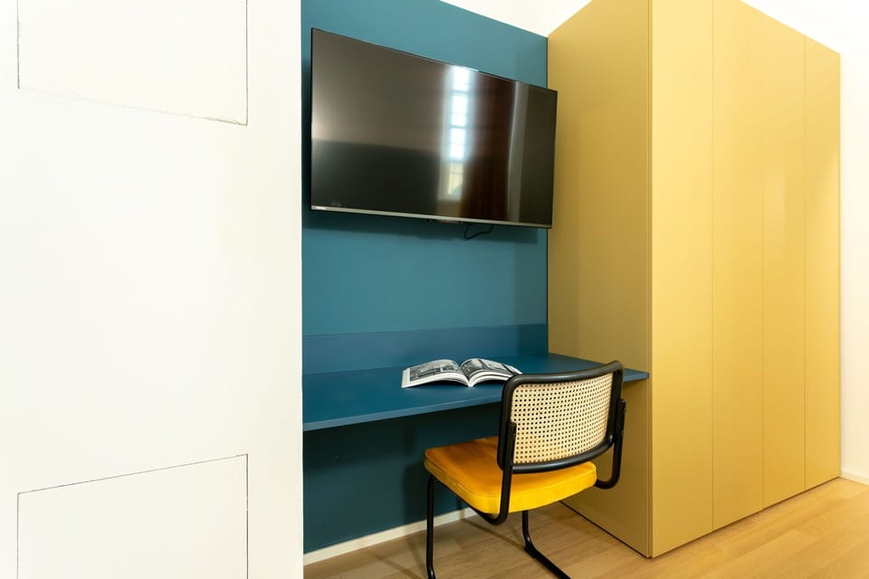 Bedroom, Room Detail