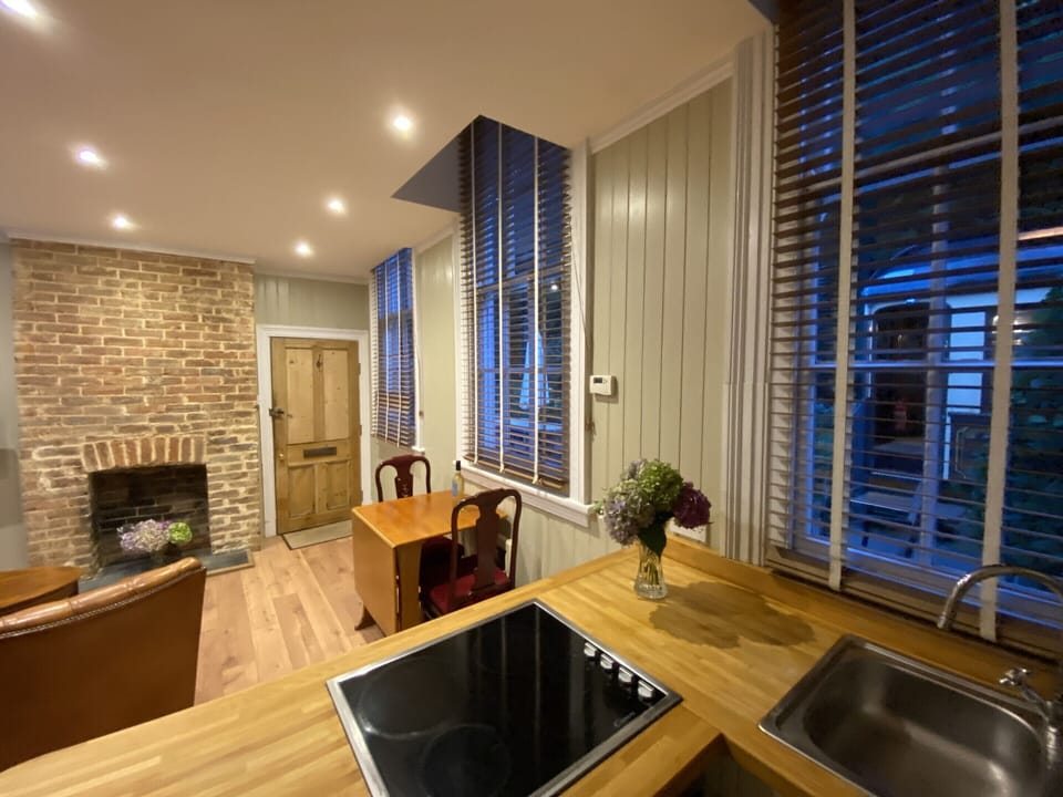 Apartment, Private Bathroom, Garden View (One Bedroom Apartment) | Lounge