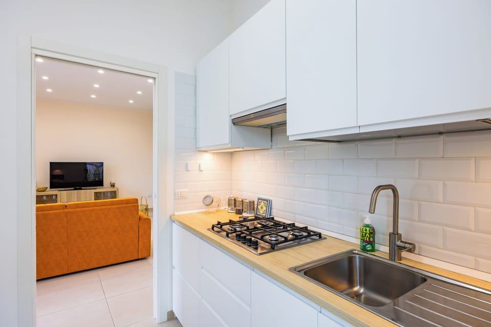 Apartment (2 Bedrooms) | Private kitchen | Oven