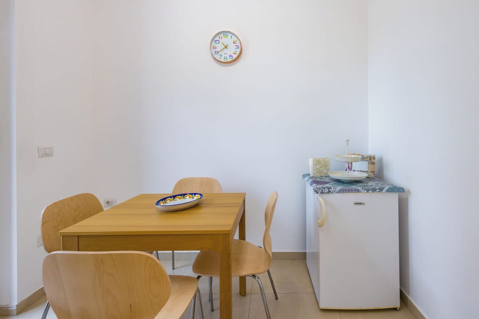 Apartment (2 Bedrooms) | Private kitchen | Oven