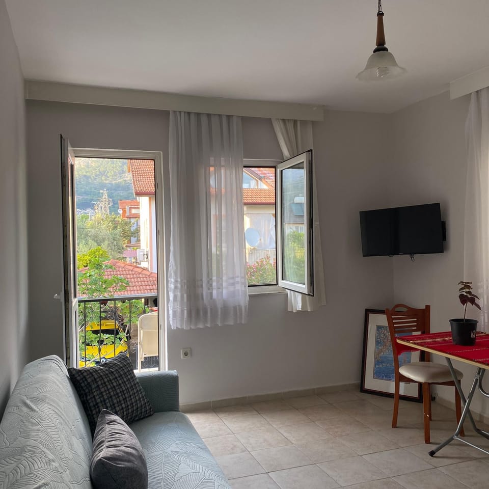 Family Quadruple Room, City View | Free WiFi