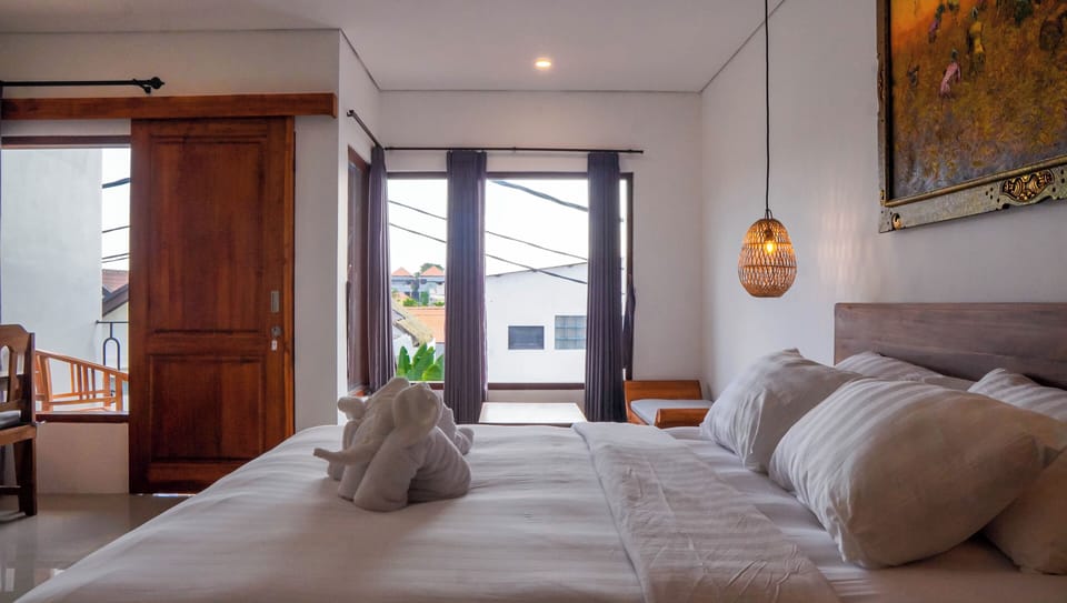 Double Room, 1 Bedroom, Balcony, Pool View | Desk, free WiFi, bed sheets