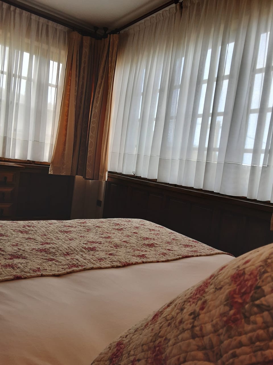 Standard Double Room | Desk, blackout drapes, free cribs/infant beds, free WiFi