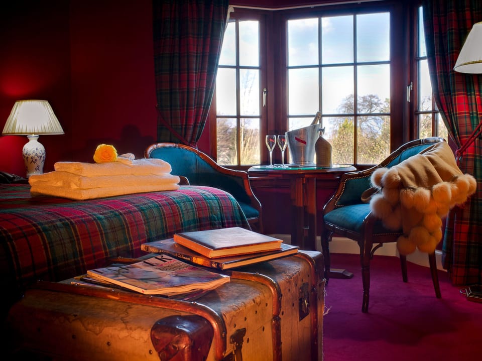 Luxury Double or Twin Room | Egyptian cotton sheets, premium bedding, desk, laptop workspace