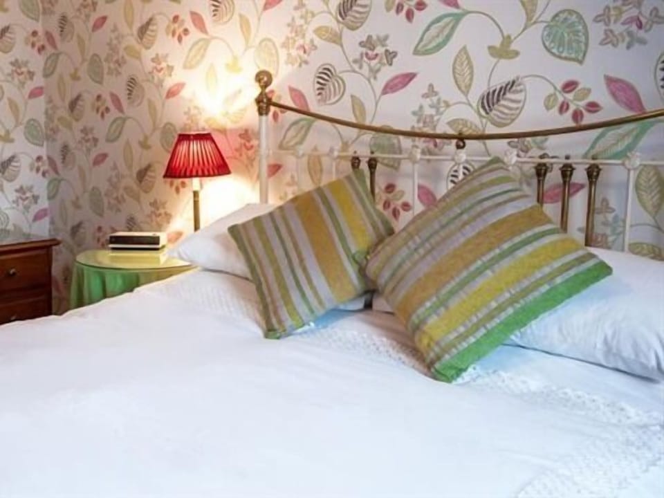 Double Room, Ensuite (Bath - 2 & 11)
