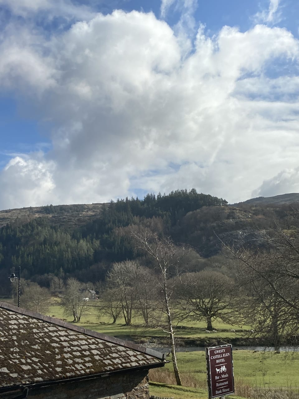 Double Room, 1 Double Bed, Bathtub (Room 1) | Individually decorated, individually furnished, iron/ironing board