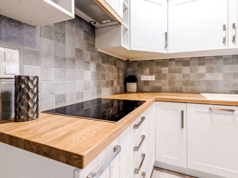Flooring, Wood, Countertop, Kitchen, Floor, Interior Design, Cabinetry, Home, Kitchen Appliance, Tile