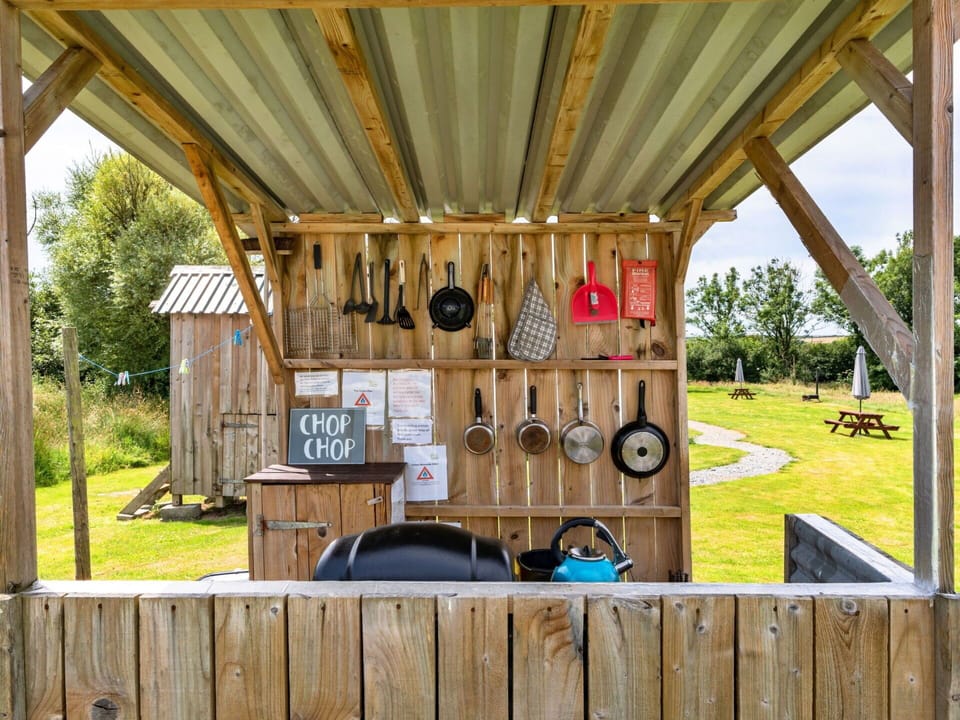 Wood, Garden Buildings, Shade, Shed, Backyard, Outdoor Table, Outdoor Furniture, Lumber, Wood Stain, Outdoor Structure