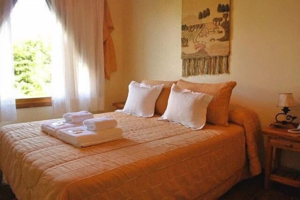 Soundproofing, free cribs/infant beds, free WiFi