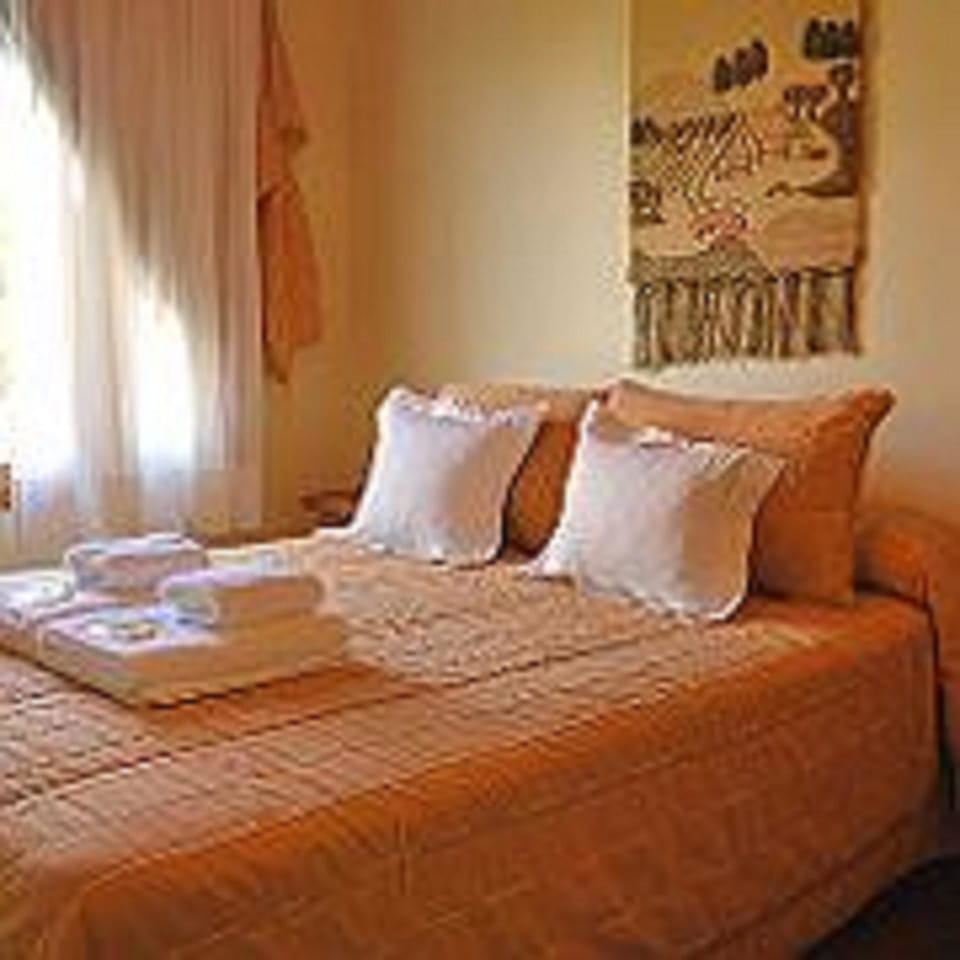 Soundproofing, free cribs/infant beds, free WiFi