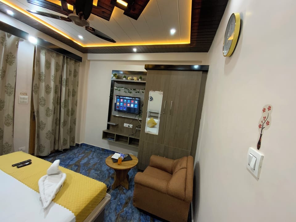 Luxury Room, Balcony, Mountain View | Free WiFi