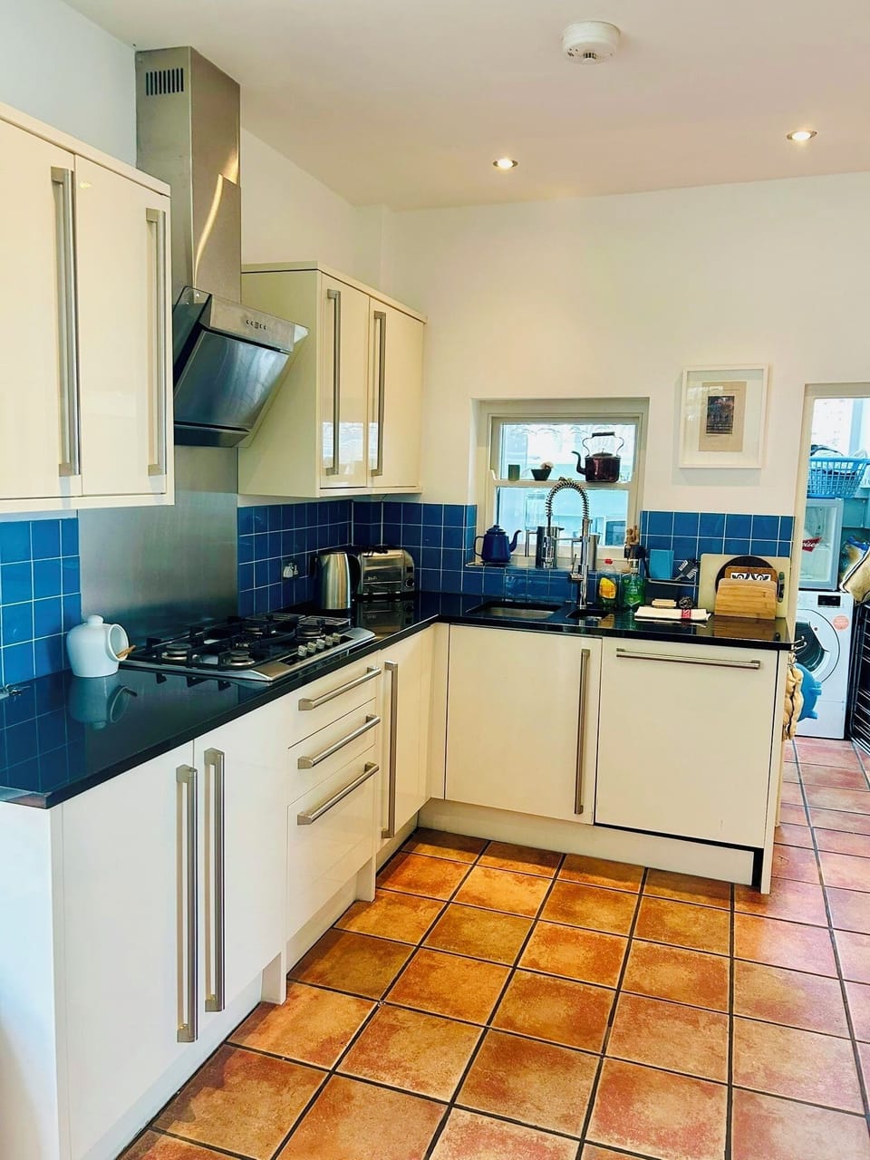 Kitchen / dining room