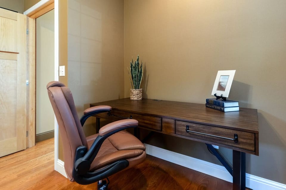 Office Desk