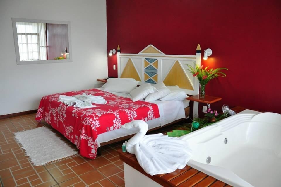 Suite, Bathtub | Minibar, blackout drapes, WiFi, bed sheets