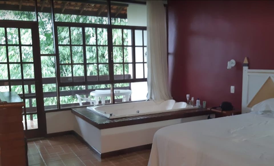 Suite, Bathtub | Bathroom | Shower, towels