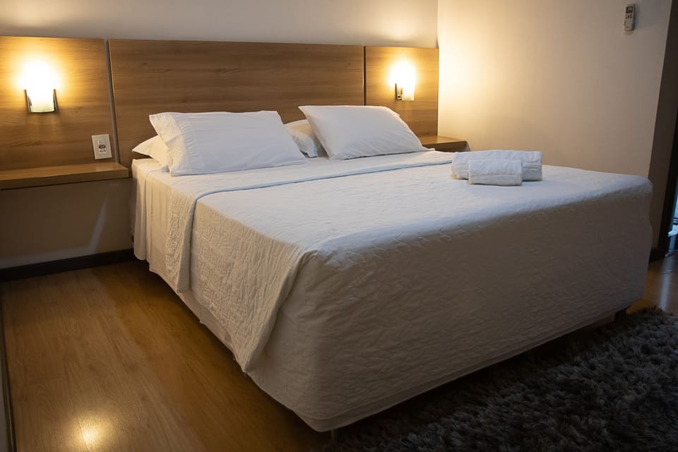 Double Room | Minibar, in-room safe, desk, blackout drapes