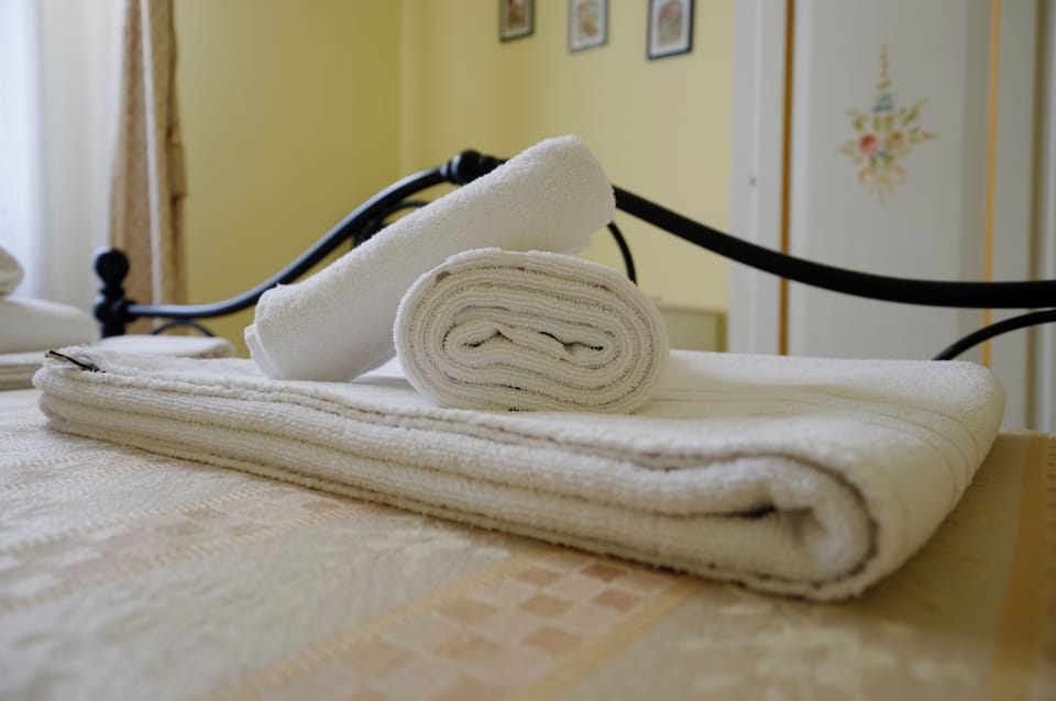 Basic Triple Room | Free WiFi