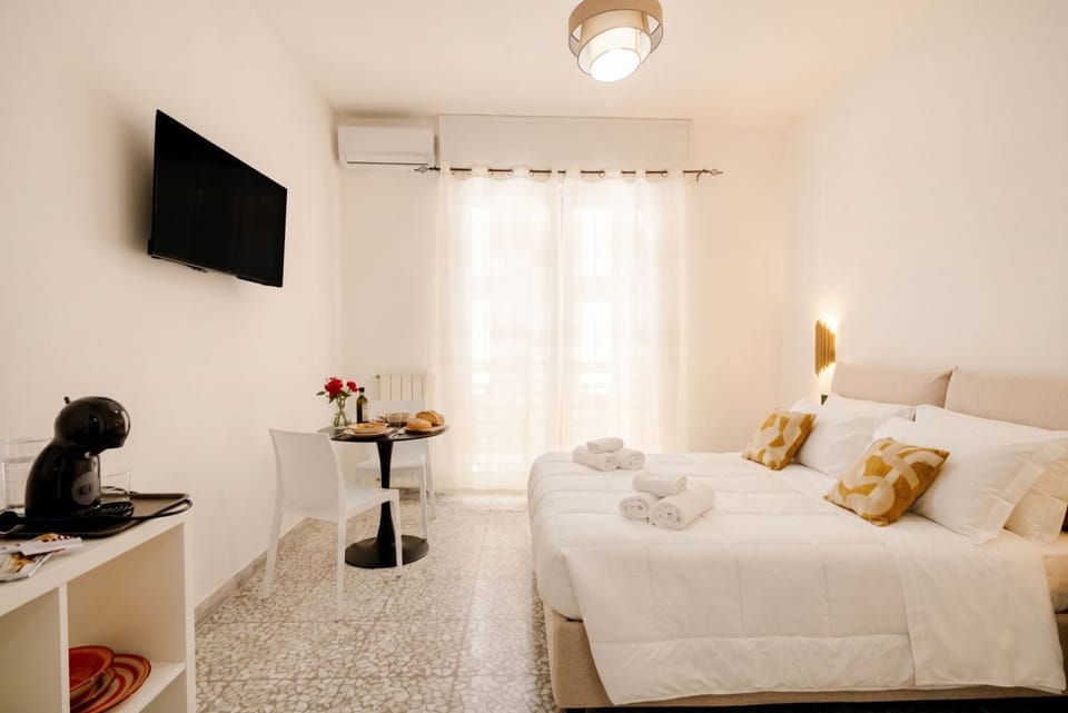 AuGuStea 3- Garruba Deluxe Apartment in Bari