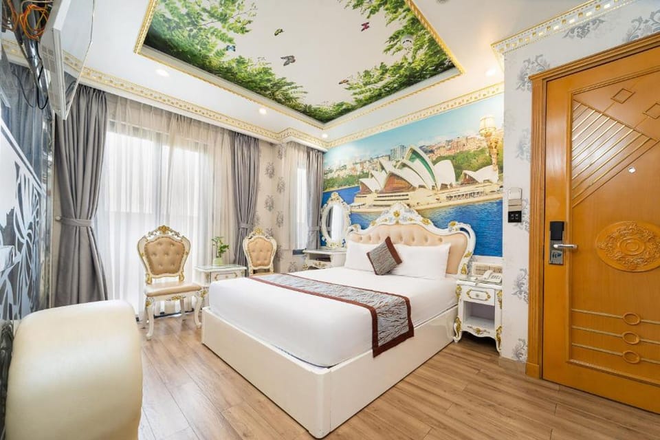 Deluxe Suite | Premium bedding, free WiFi, bed sheets