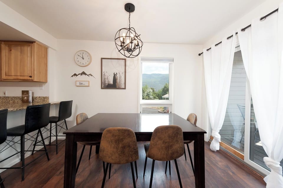 Dining and Kitchen