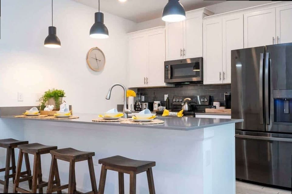 House | 5 bedrooms, high-speed internet