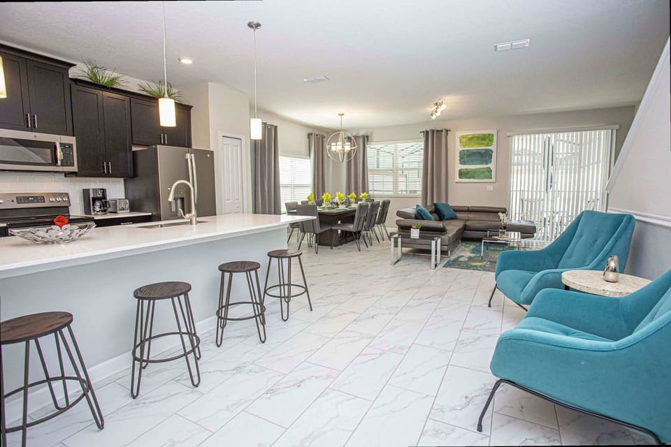 House | 5 bedrooms, desk, Internet